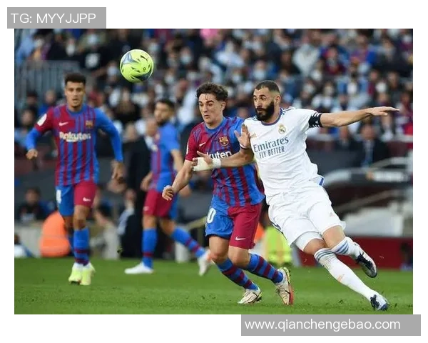 《球星对战足球新时代：激烈对抗与精彩进攻的巅峰对决》