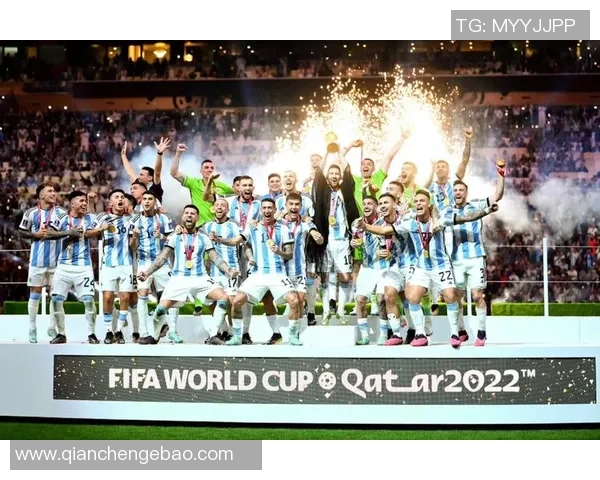 阿根廷足球传奇球星壁纸，感受世界杯冠军风采与激情四溢的绿茵场景